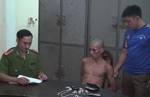 Tổ chức ‘đập đá’ còn tấn công công an