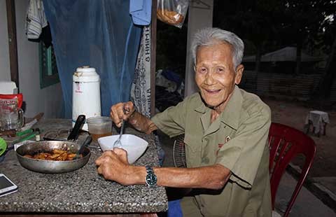 Ở ẩn nơi trại phong