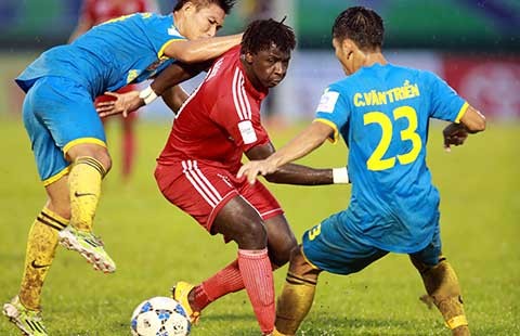 Vòng 16 V-League: Thanh Hóa lên ngôi đầu, HAGL thua nặng
