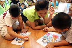Hộ khẩu một nơi, tạm trú một nơi, con được ưu tiên học ở đâu?