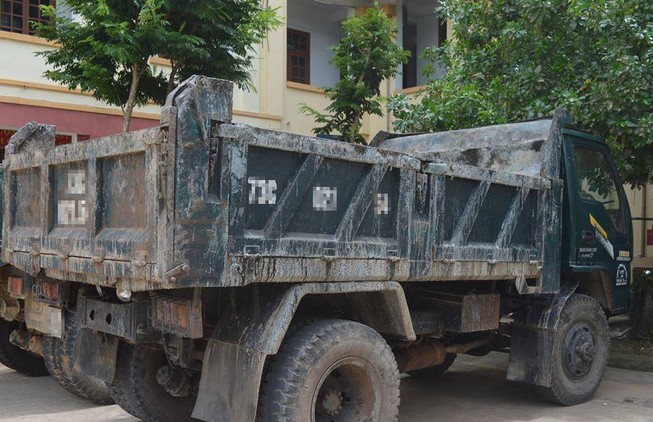 Vụ rải hóa chất phá QL1A: Treo thưởng 50 triệu đồng cho người cung cấp tin