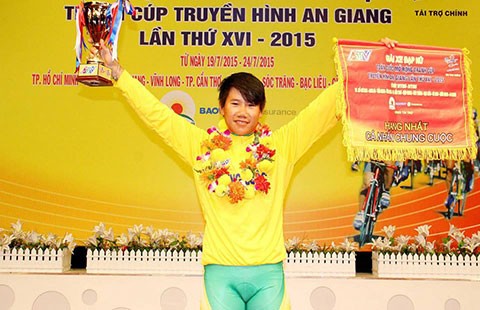 Chủ giải An Giang đoạt cả áo vàng lẫn áo xanh