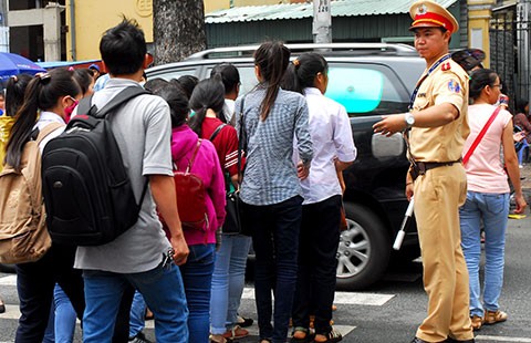 Đại tá Trần Thanh Trà: CSGT ra đường không chỉ chăm chăm xử phạt
