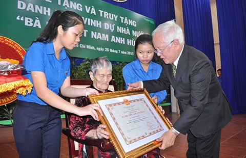 63 mẹ nhận danh hiệu ‘Bà mẹ Việt Nam anh hùng’