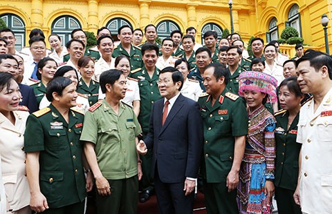 Nhân rộng các điển hình tiên tiến trong công an và quân đội