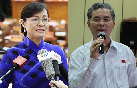 Thu phí xe máy: Bên muốn dừng, bên đợi đã