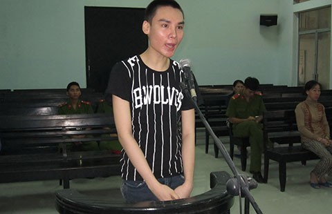 Không tiền vẫn ‘mua’ vàng, ngọc trai gần 50 triệu đồng