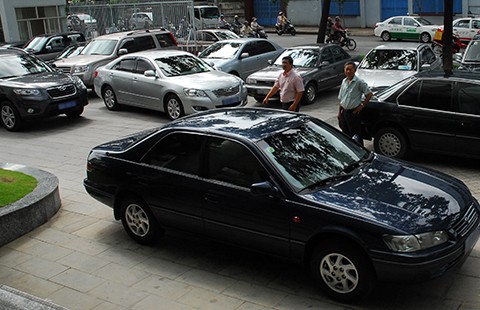 Ủy viên trung ương sử dụng xe công không quá 1,1 tỉ đồng
