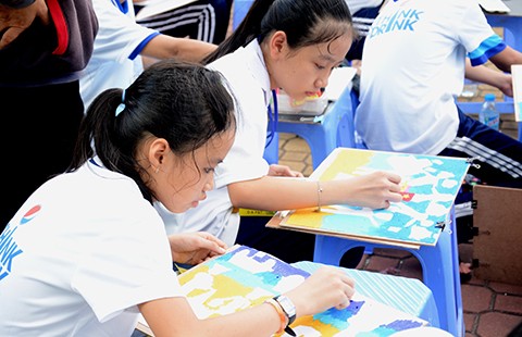 Dạy con cách yêu môi trường