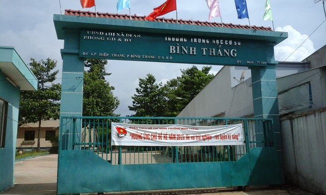 Ngưng thu tiền xây phòng học và phòng ngủ