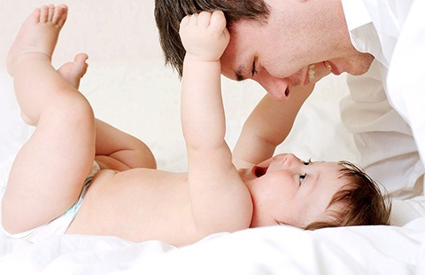 Đừng làm bố quá trẻ