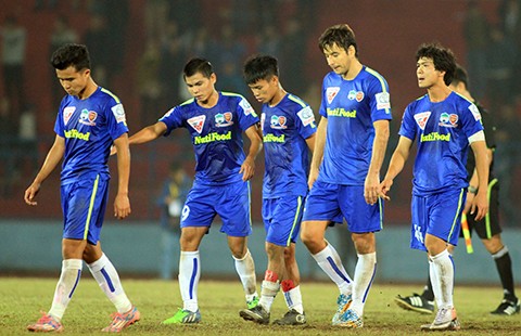 Vòng 20 V-League: Dìm nhau dưới đáy bảng