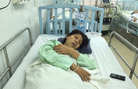 Mẹ bé trai 11 ngày tuổi bị đâm kể lại đêm kinh hoàng