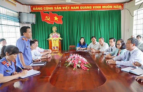 Người bị oan chấp nhận lời xin lỗi của VKS