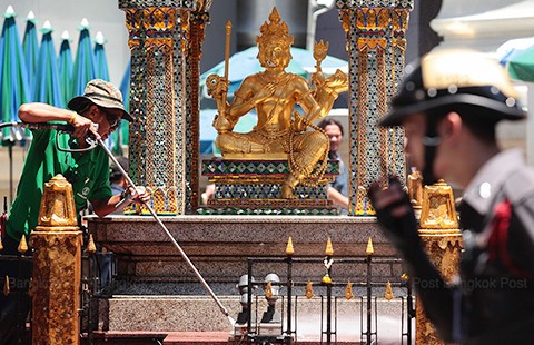 Ai đánh bom ở Bangkok?