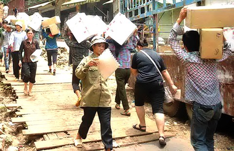 Miễn thuế cho cư dân biên giới, ai được lợi?