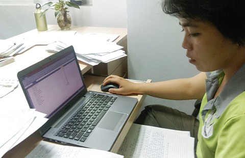 Đường trong sân bay làm bạn đọc ‘rối trí’