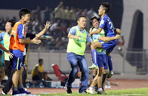 Hồi sinh từ ‘bóng chết’