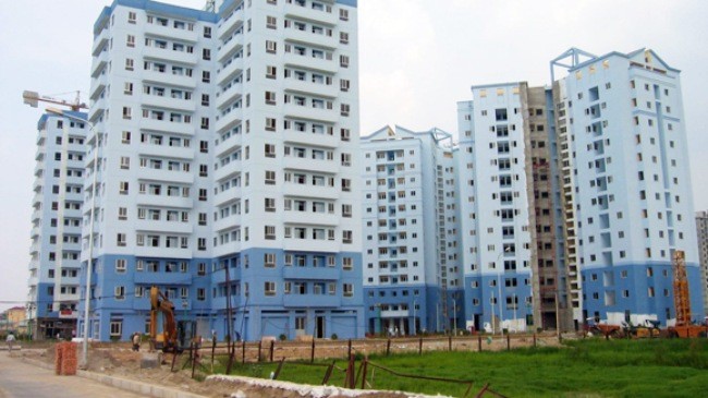 Nhiều căn hộ tái định cư bỏ không gần 10 năm