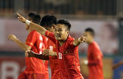 Đài Loan - Việt Nam (1-2): 3 điểm từ cú sút ‘tẹt cơ’