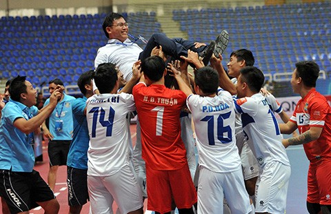 Lễ mừng công CLB Thái Sơn Nam hạng ba châu Á