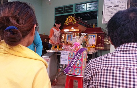 Vụ chồng phóng hỏa đốt 3 con: Vợ bị sốc phải nhập viện