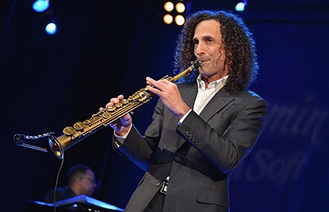 Huyền thoại saxophone Kenny G đến Việt Nam