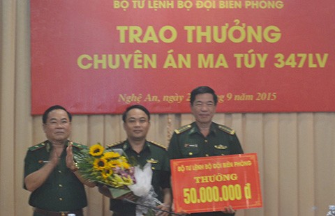 Bắt lượng ma túy lớn từ Lào vào Nghệ An