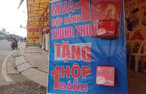 Khuyến mãi ì xèo, bánh Trung thu vẫn ế ẩm