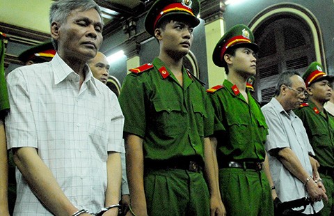 Vẫn tranh luận chuyện ‘dùng tiền thoát án tử’