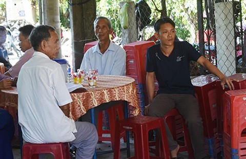 Ghen tuông, chồng giết vợ rồi tự sát