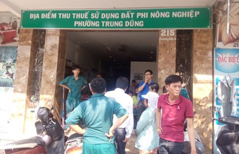 Bỏ lọt tội phạm trong vụ xông vào UBND phường chém người