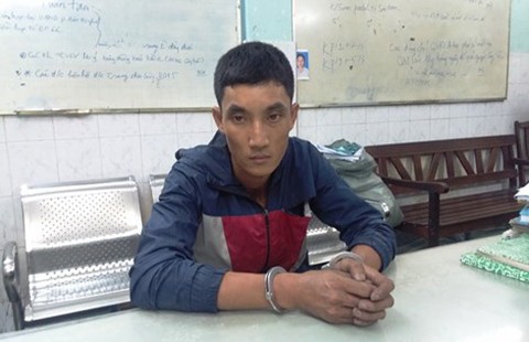 Nam thanh niên đột nhập nhà thờ Đức Bà để ăn trộm