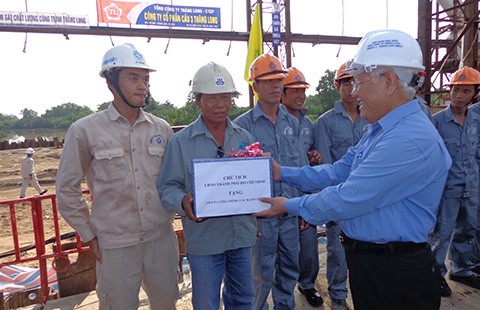 Hợp long cầu Rạch Chiếc mới