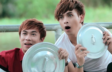 Clip triệu view thu bạc tỉ