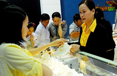 Mất cả trăm tỉ, sao vẫn lao vào vàng ảo?