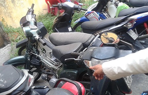 Kho bãi quá tải, xe tang vật thành sắt vụn