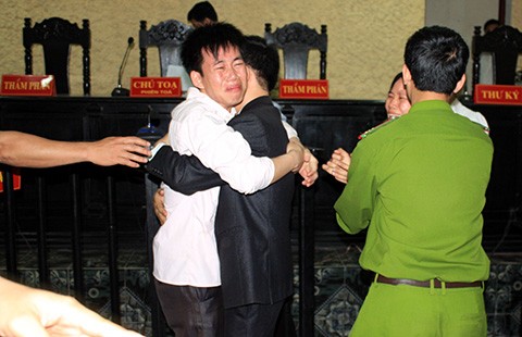 Giúp người thoát án oan ma túy