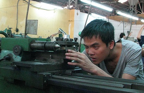 Học một nghề tinh hay hơn học đại học