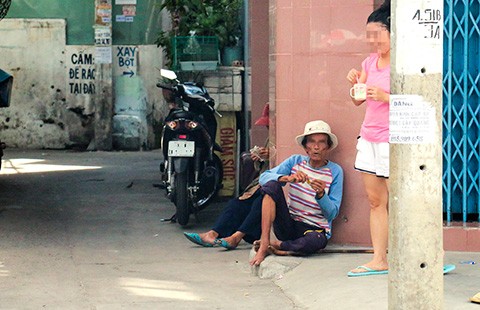 Nha Trang tìm giải pháp cho người ăn xin