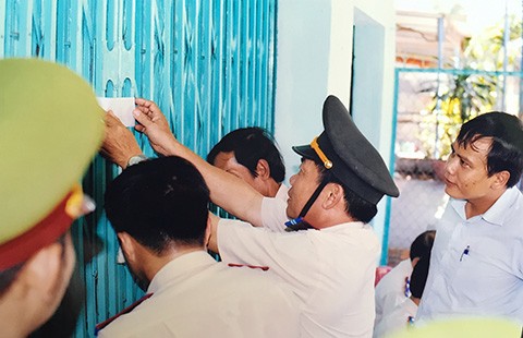 Không chấp hành án, bị kiến nghị khởi tố