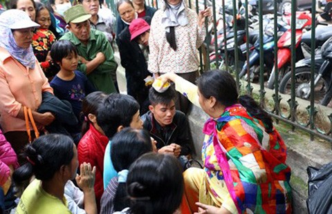 Chữa bệnh bằng mê tín vì hụt hẫng tinh thần