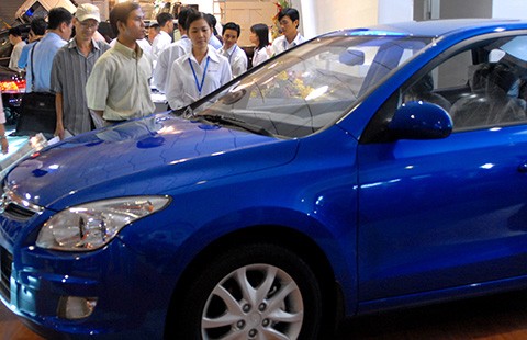 Giá ô tô nhập khẩu có thể giảm một nửa từ năm 2019