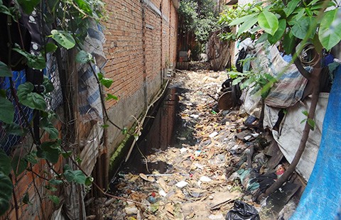 Chờ ngày kênh thối được cải tạo