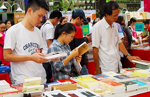 Mùi sách của một con đường