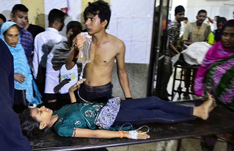 Nhà nước Hồi giáo đánh bom Bangladesh