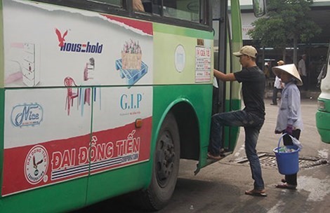 TP.HCM bắt đầu cho quảng cáo trên thân xe buýt