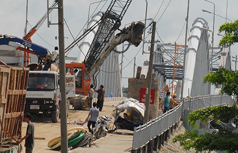 Cứu cầu cũ ở Sài Gòn