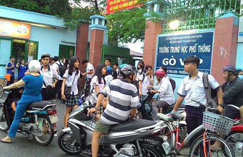 Học thêm theo tổ hợp môn để định hướng thi cử!?