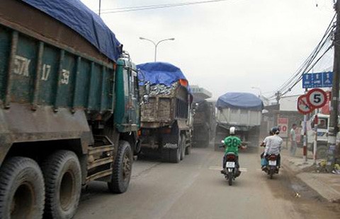 Làm việc 24/24 giờ vẫn chưa ngăn được ‘hung thần’ xe ben
